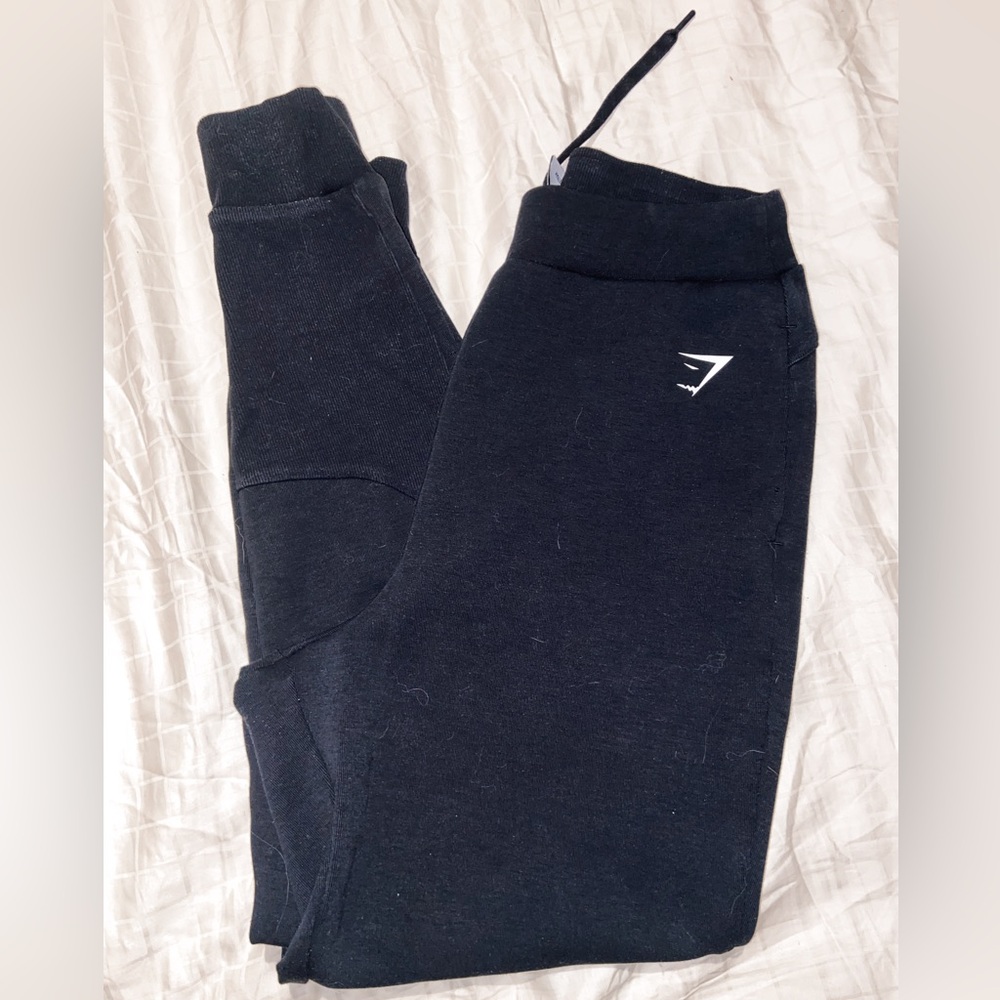 Gymshark joggers, sweat pants